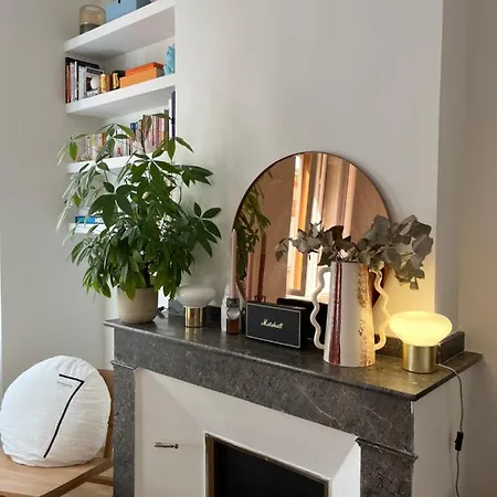 Moderne En Centre Apartment